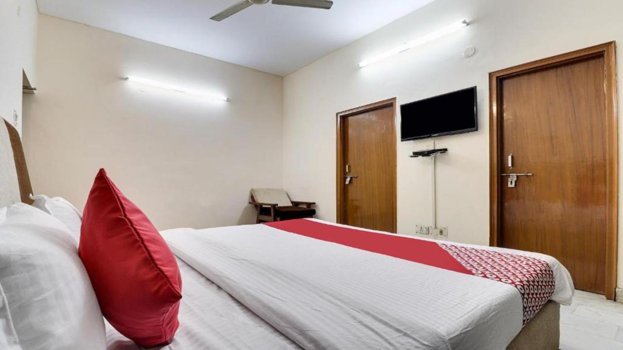 Anh Hotel Лакхнау Екстер'єр фото